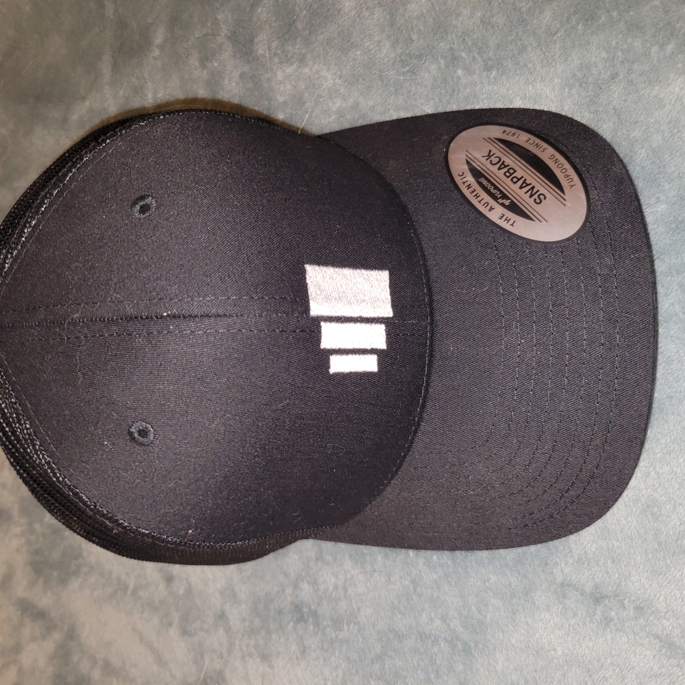 NWT Black Snapback Cap